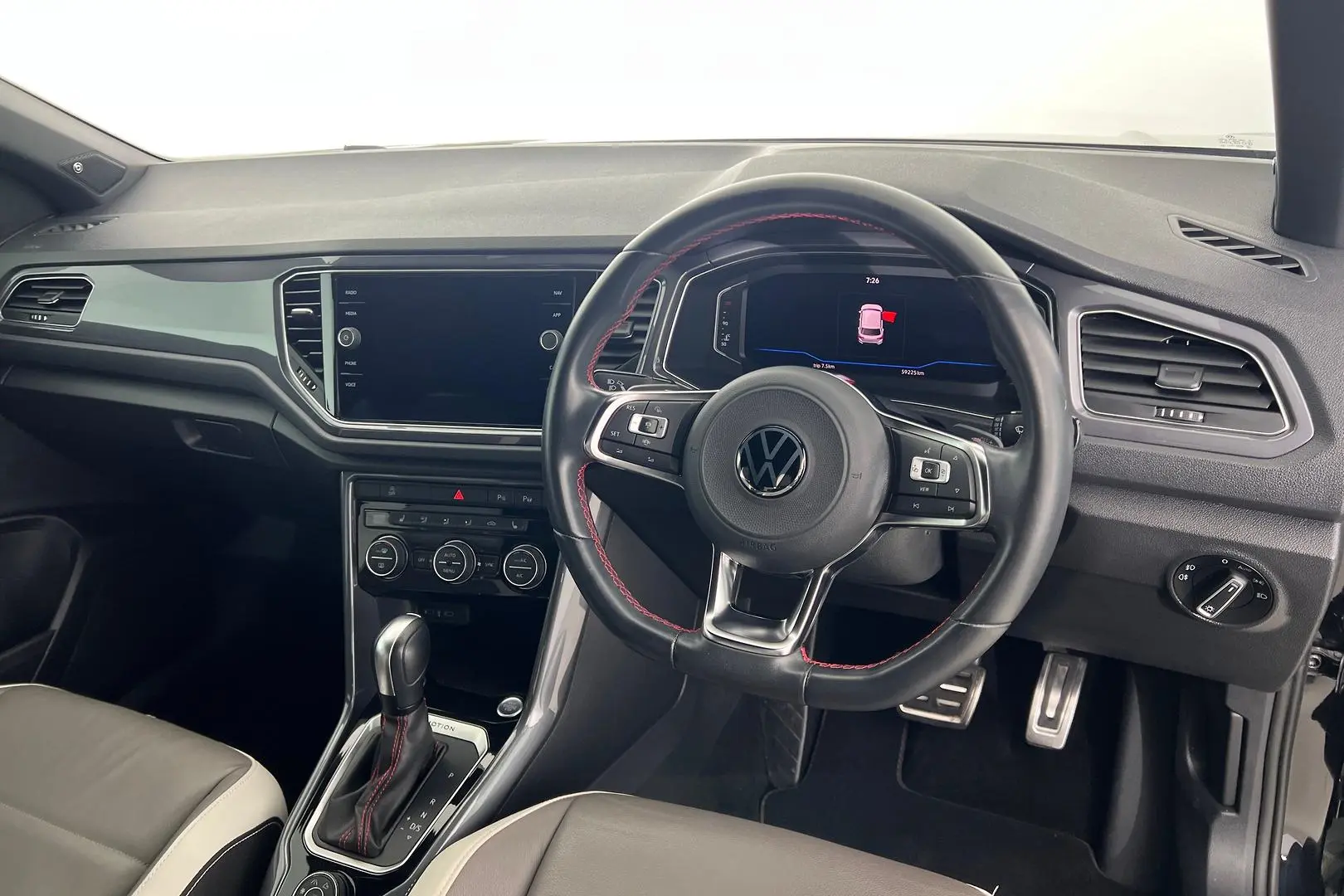 2021 Volkswagen T-Roc Gallery Image 12