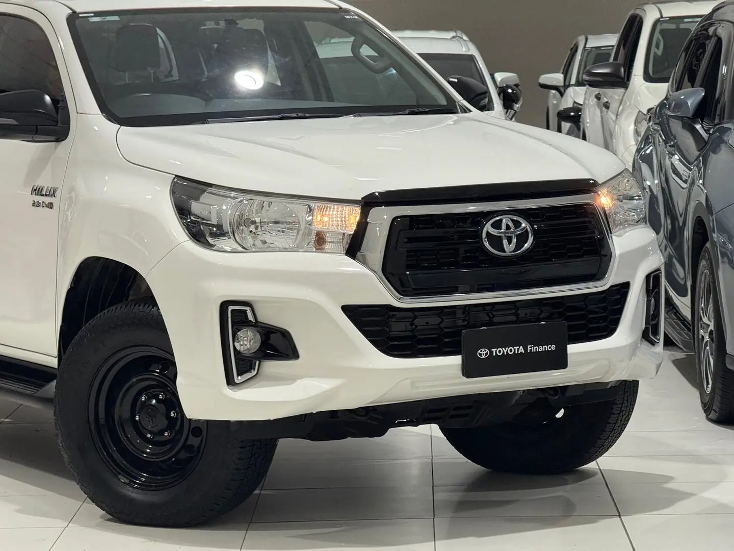 2019 Toyota Hilux Gallery Image 3