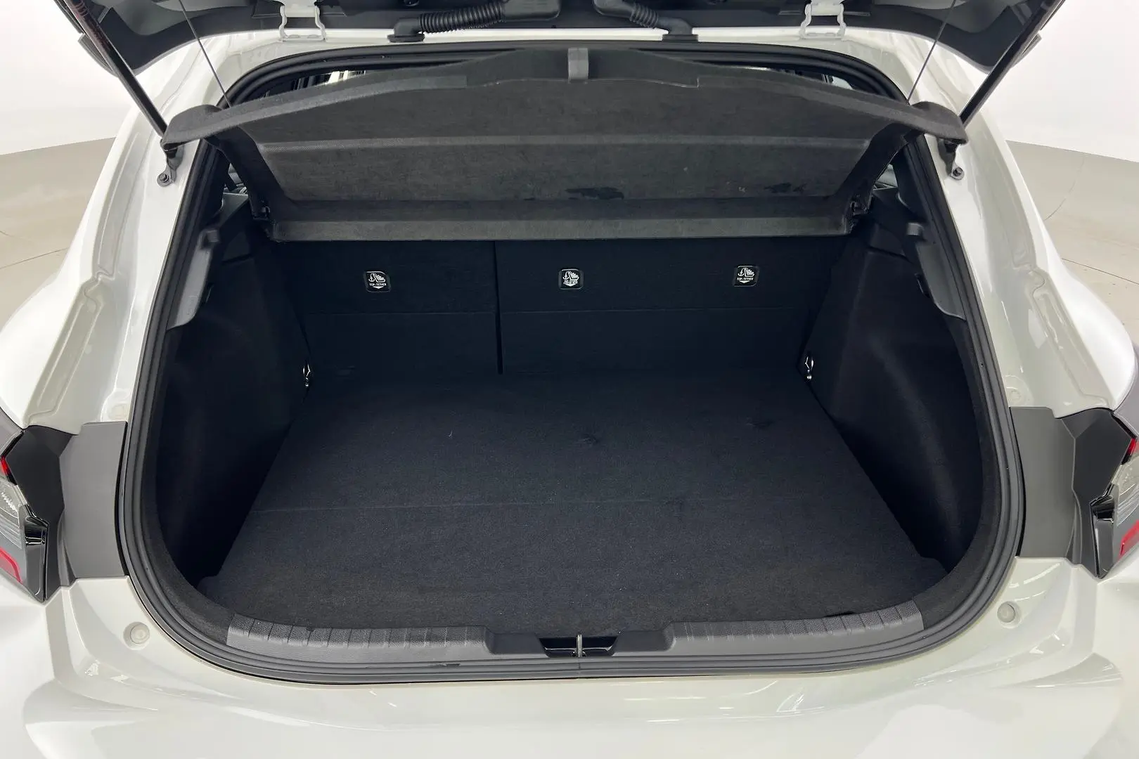 2023 Toyota Corolla Gallery Image 12