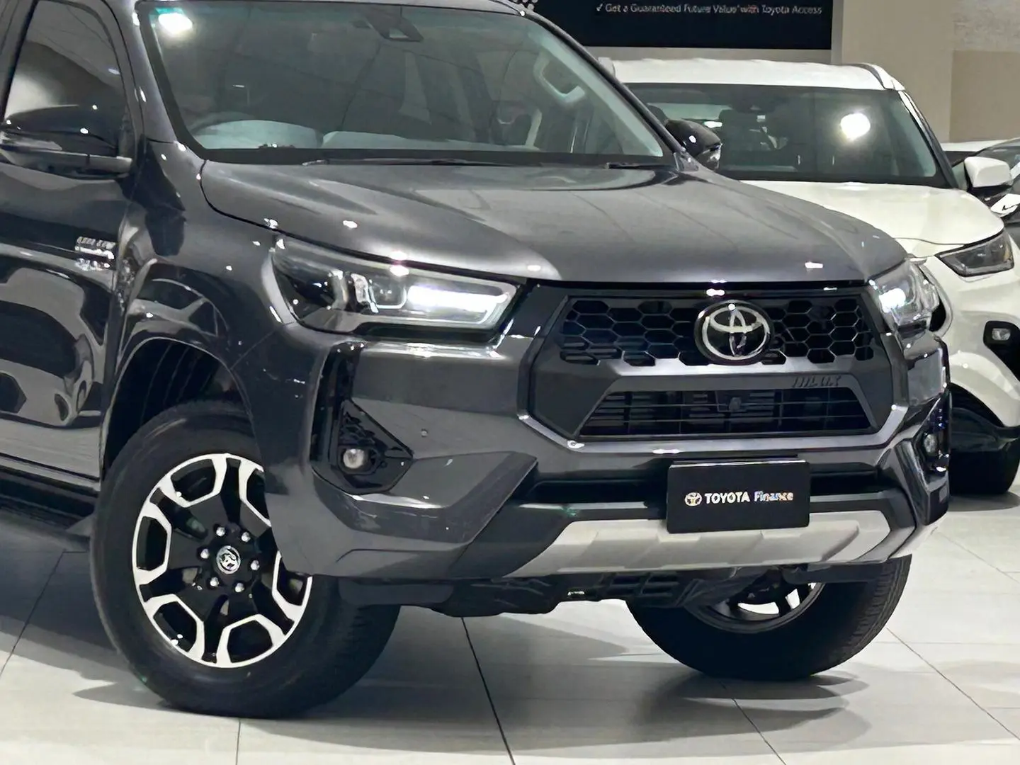 2024 Toyota Hilux Gallery Image 3
