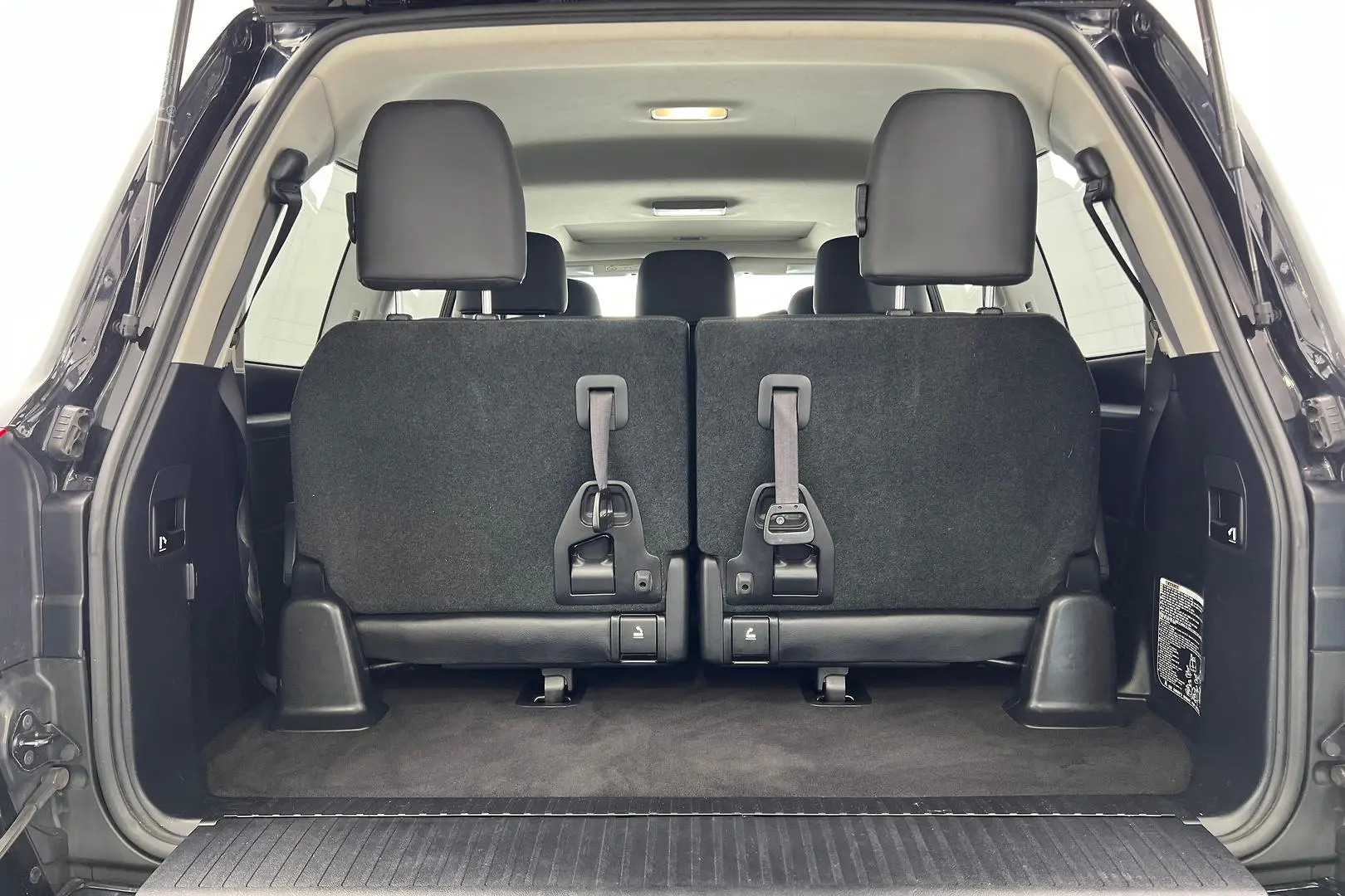 2019 Toyota Landcruiser Gallery Image 21