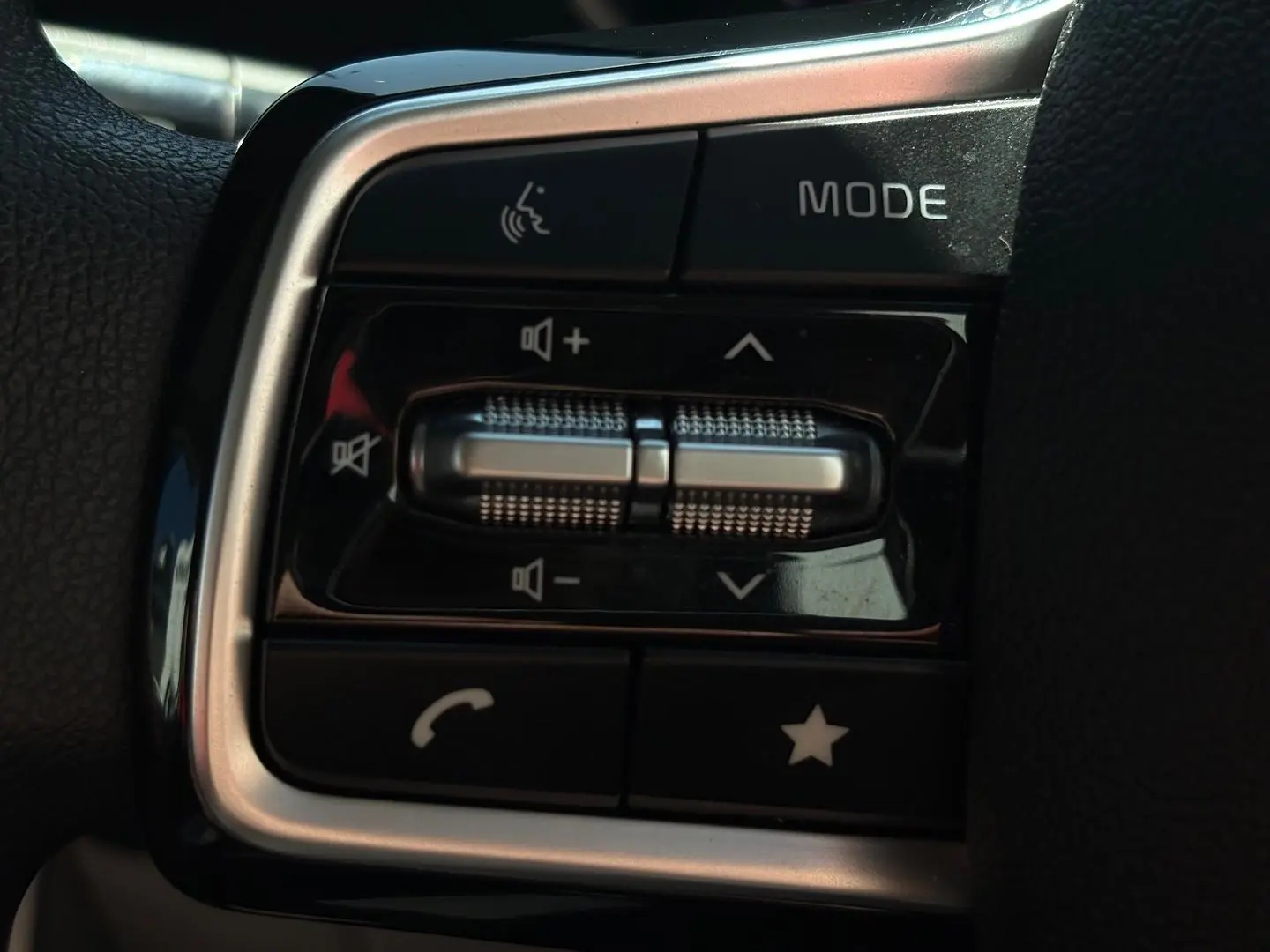 2022 Kia Carnival Gallery Image 20