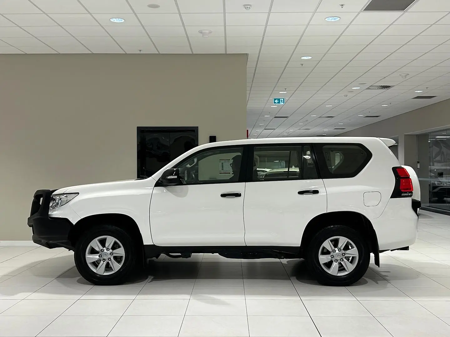 2021 Toyota Landcruiser Prado Gallery Image 6
