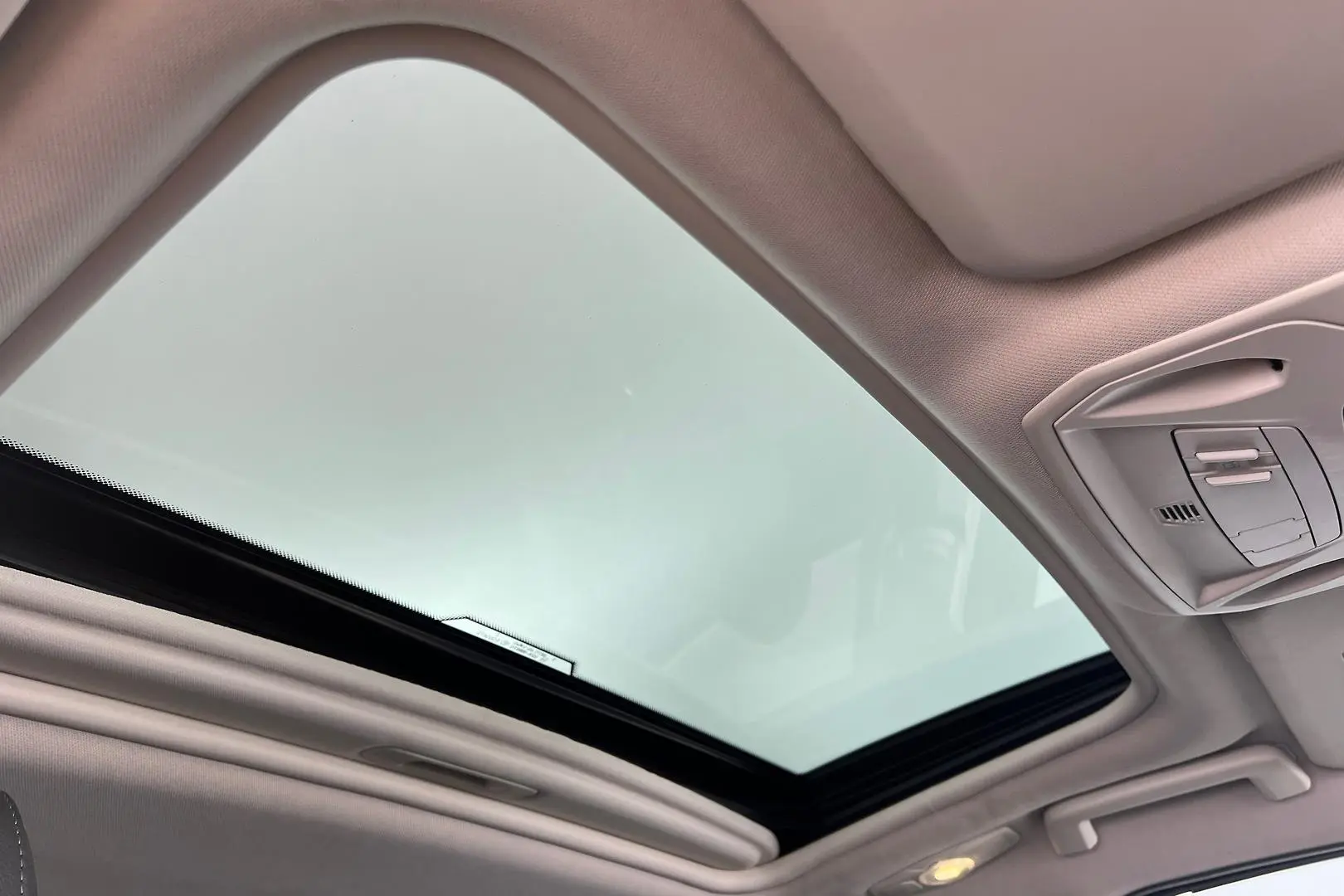 2017 Ford Focus Gallery Image 19
