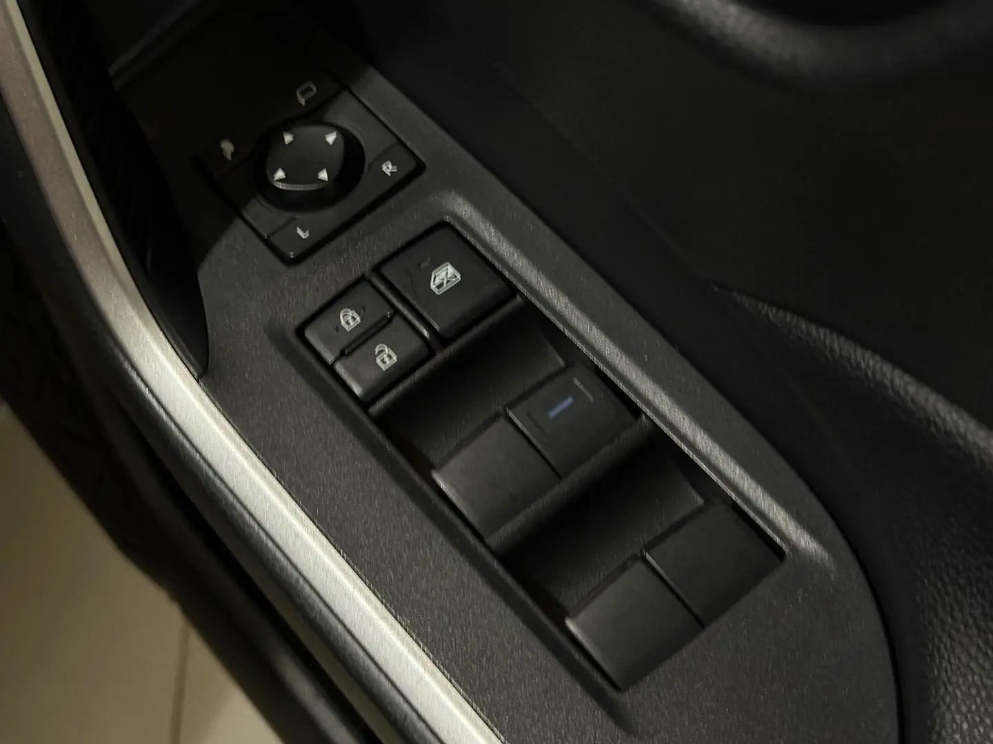 2023 Toyota RAV4 Gallery Image 14