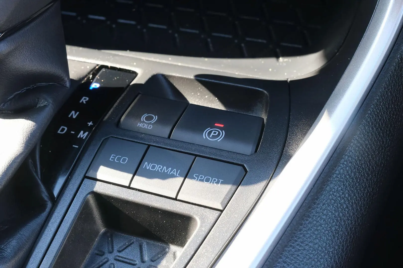 2023 Toyota RAV4 Gallery Image 19
