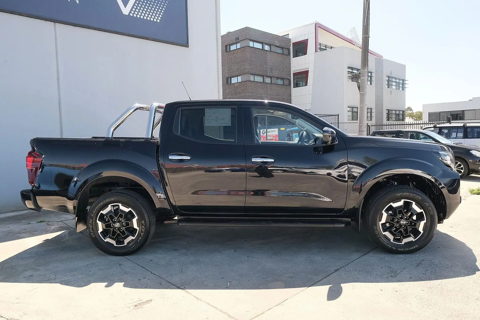 2024 Nissan Navara Gallery Image 5