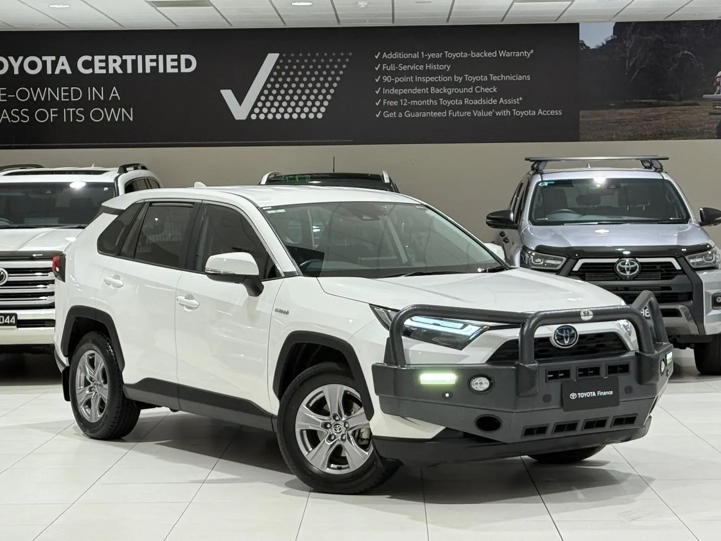 2022 Toyota RAV4 Gallery Image 1