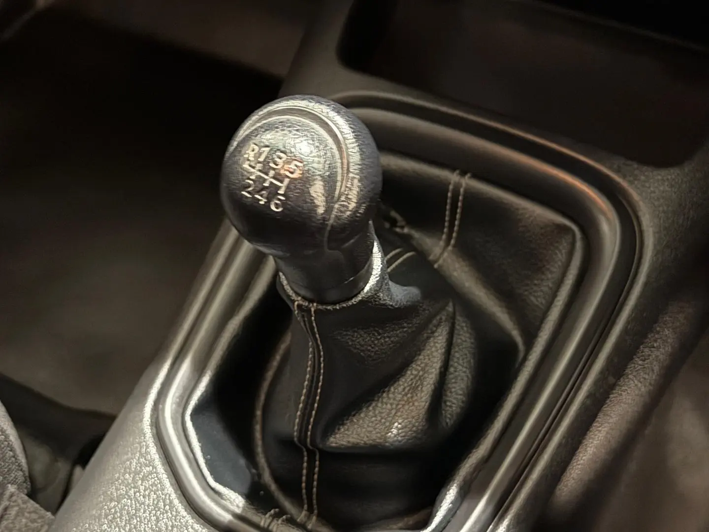 2021 Toyota Hilux Gallery Image 11