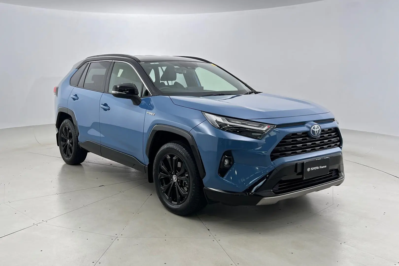 2022 Toyota Rav4 Gallery Image 1