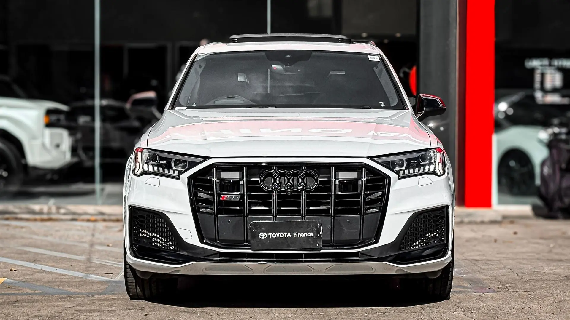 2021 Audi SQ7 Gallery Image 11