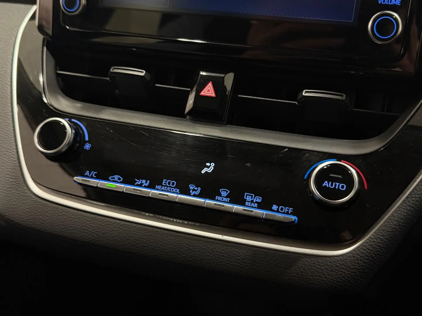 2022 Toyota Corolla Gallery Image 18