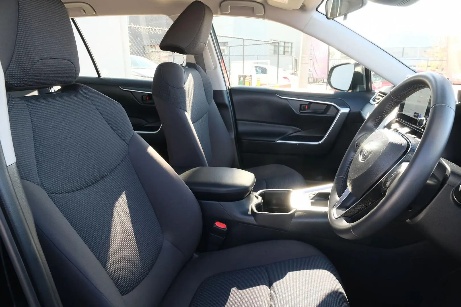2023 Toyota RAV4 Gallery Image 13