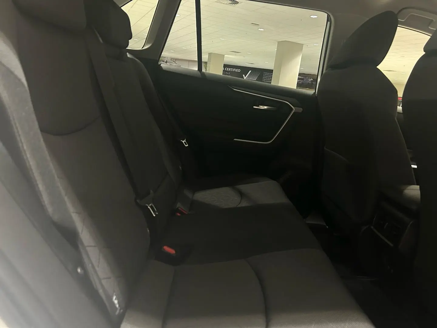 2021 Toyota RAV4 Gallery Image 11
