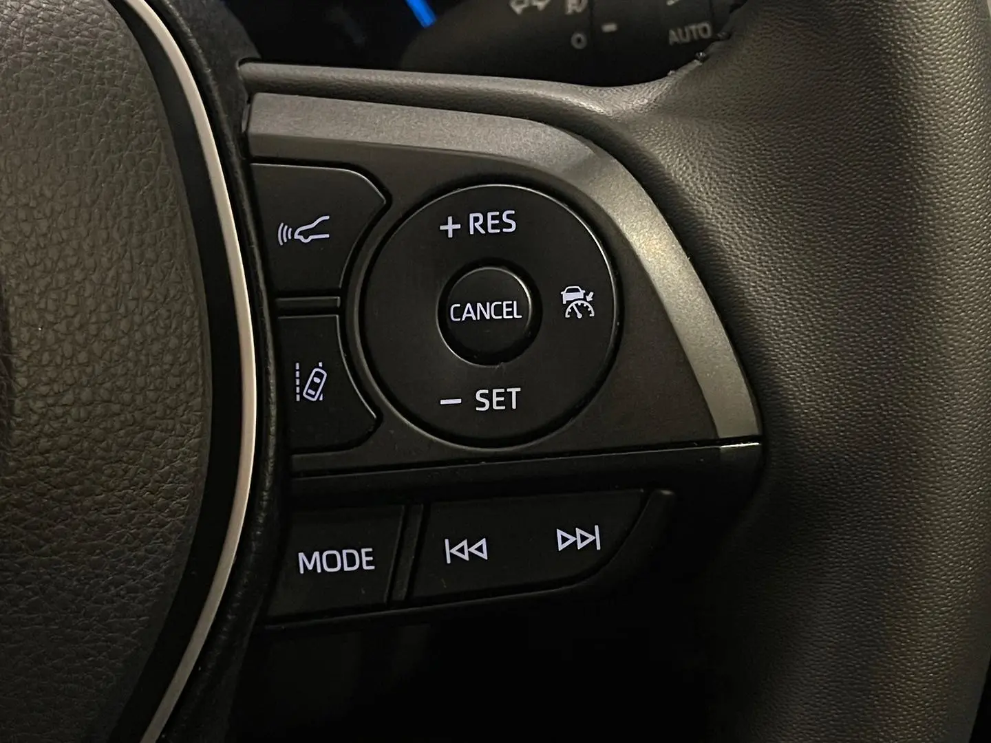 2024 Toyota RAV4 Gallery Image 22