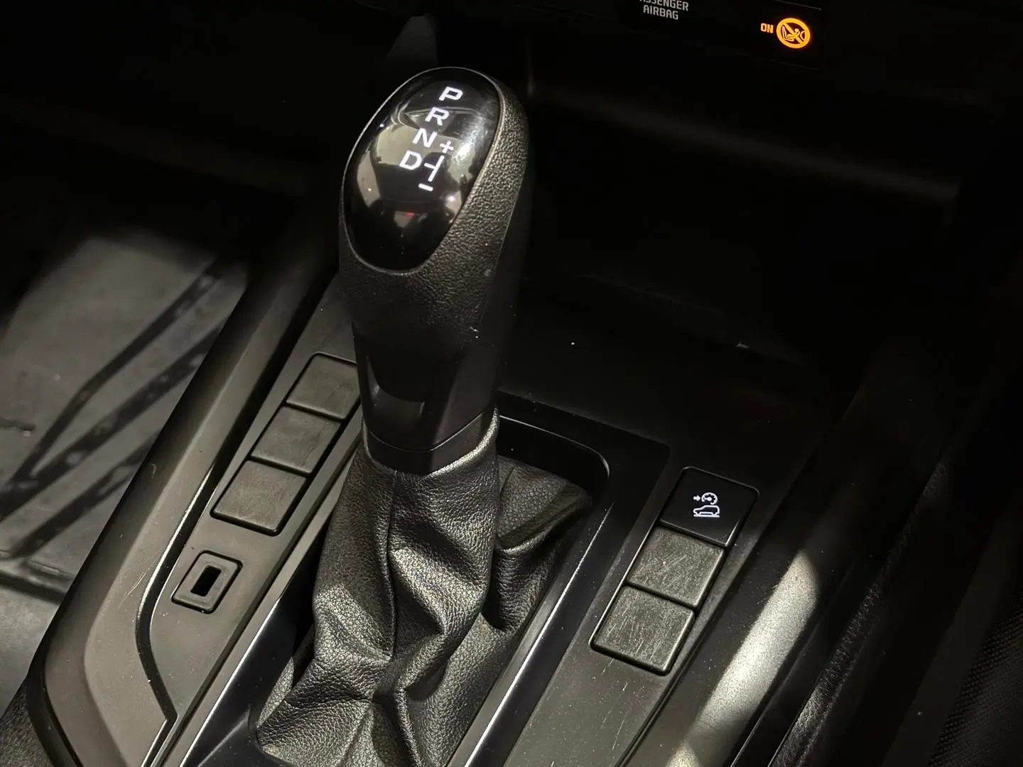 2022 Isuzu D-MAX Gallery Image 19