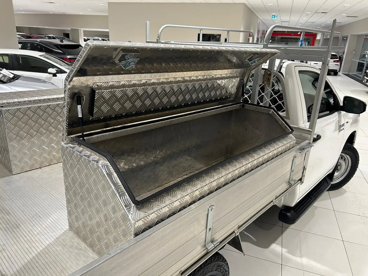 2020 Toyota Hilux Gallery Image 12