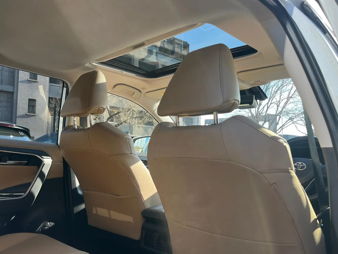 2024 Toyota RAV4 Gallery Image 29