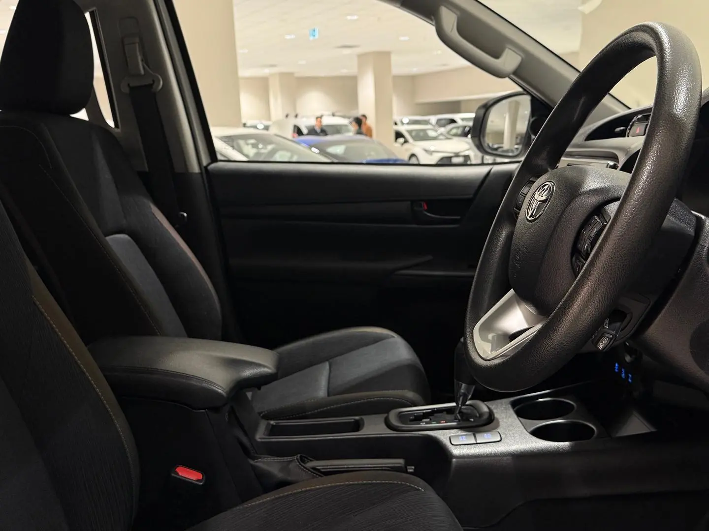 2019 Toyota Hilux Gallery Image 15