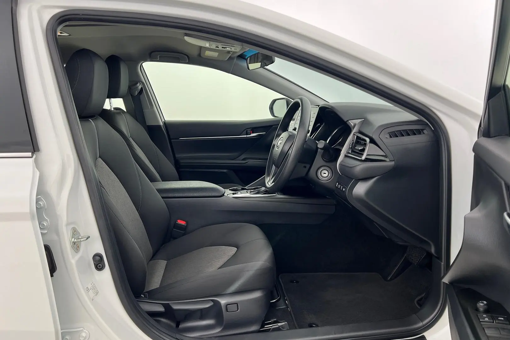 2024 Toyota Camry Gallery Image 11