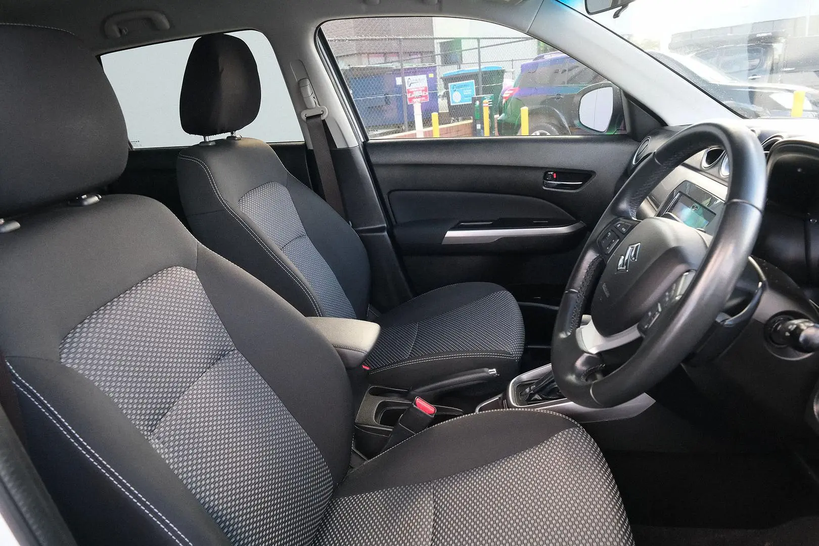 2021 Suzuki Vitara Gallery Image 13