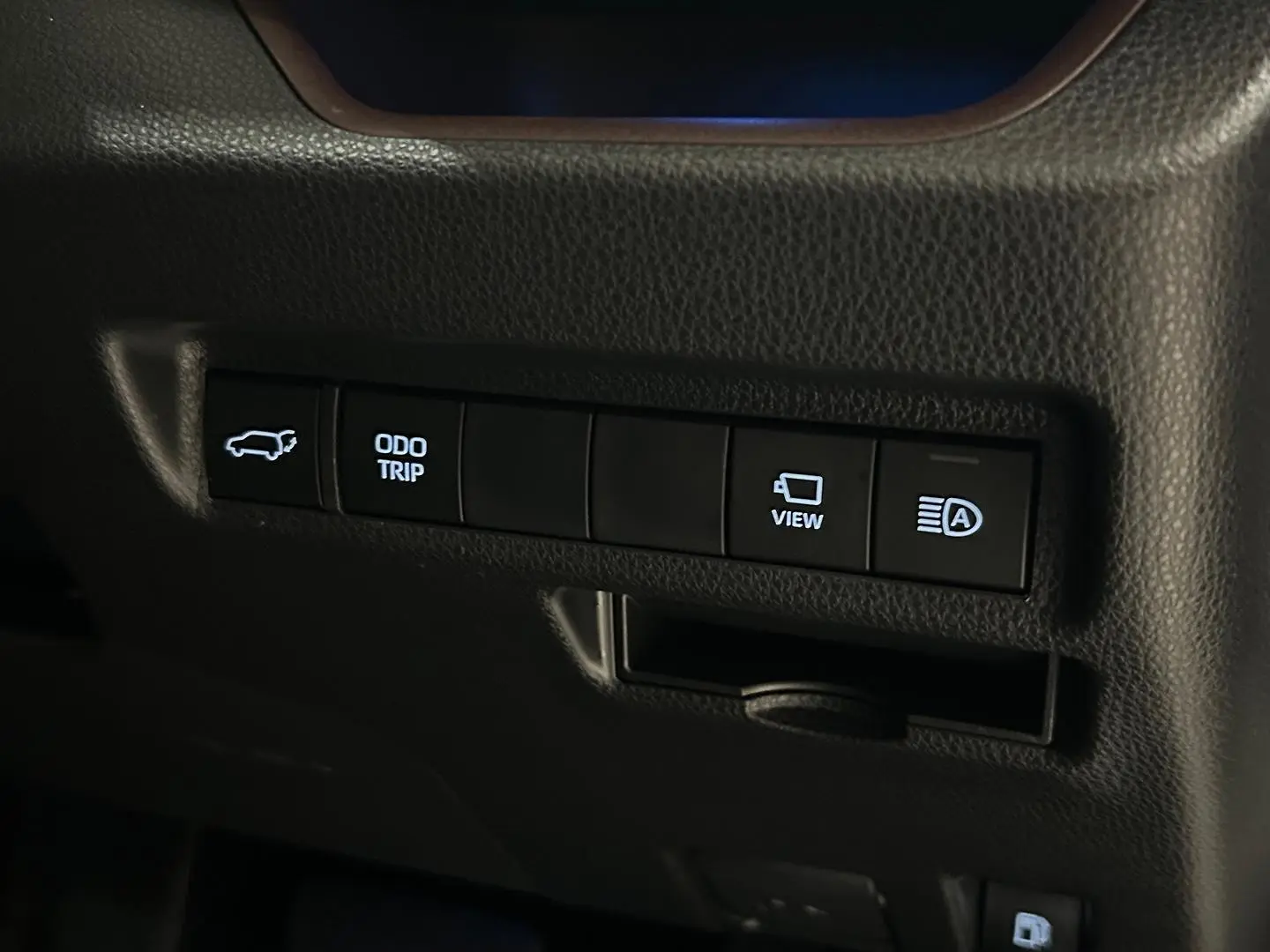 2024 Toyota RAV4 Gallery Image 29