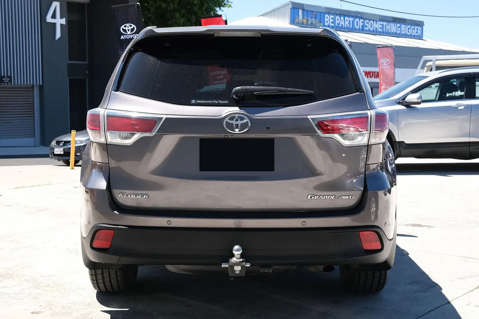 2015 Toyota Kluger Gallery Image 4