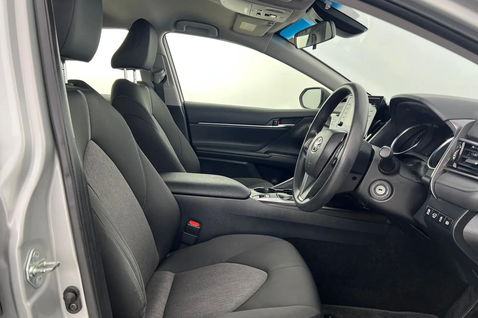 2022 Toyota Camry Gallery Image 11