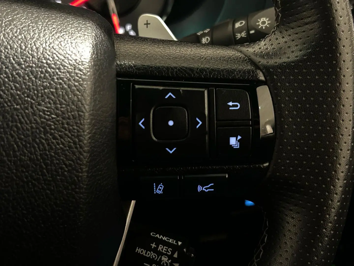 2024 Toyota Hilux Gallery Image 24