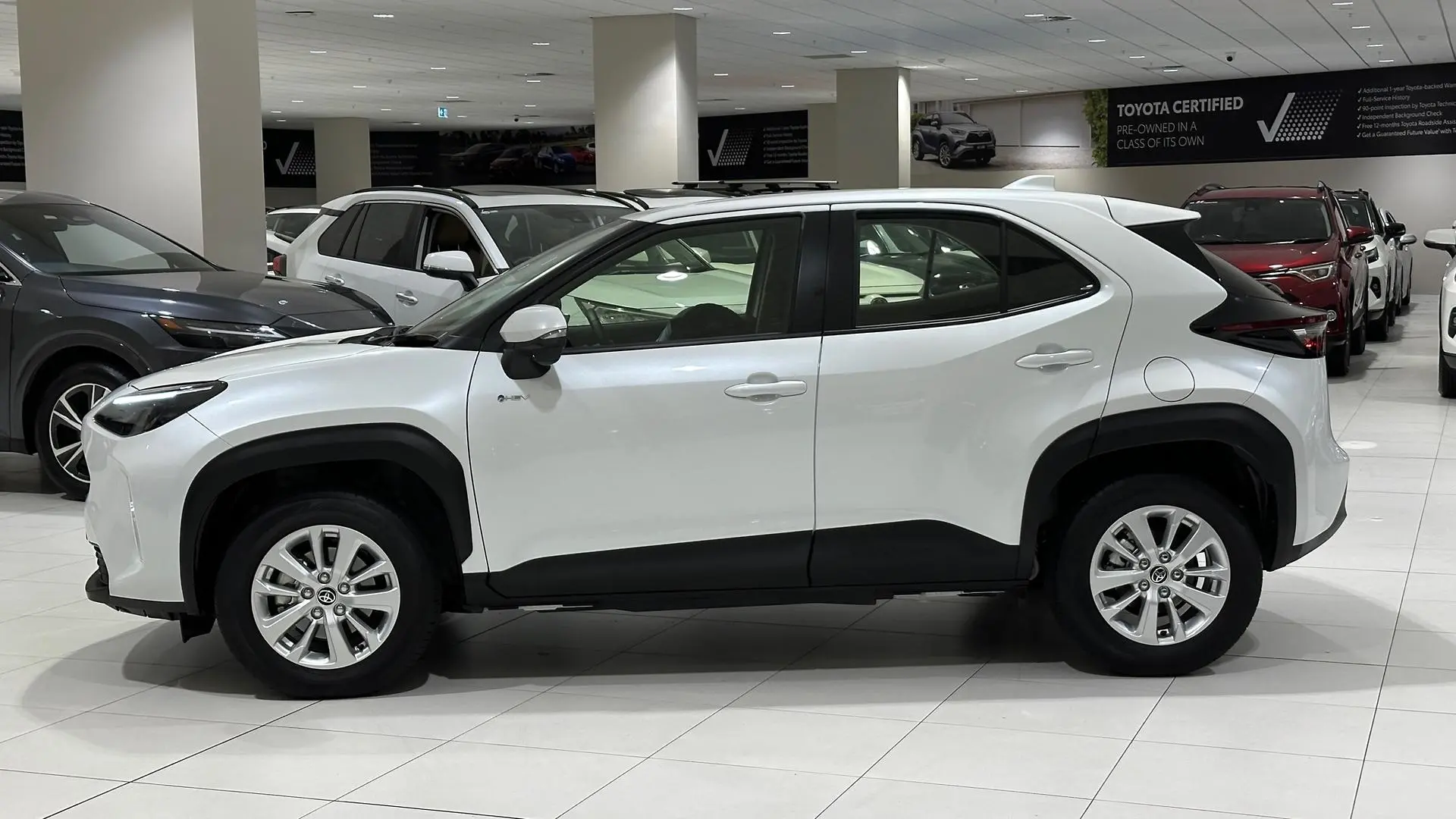 2024 Toyota Yaris Cross Gallery Image 6