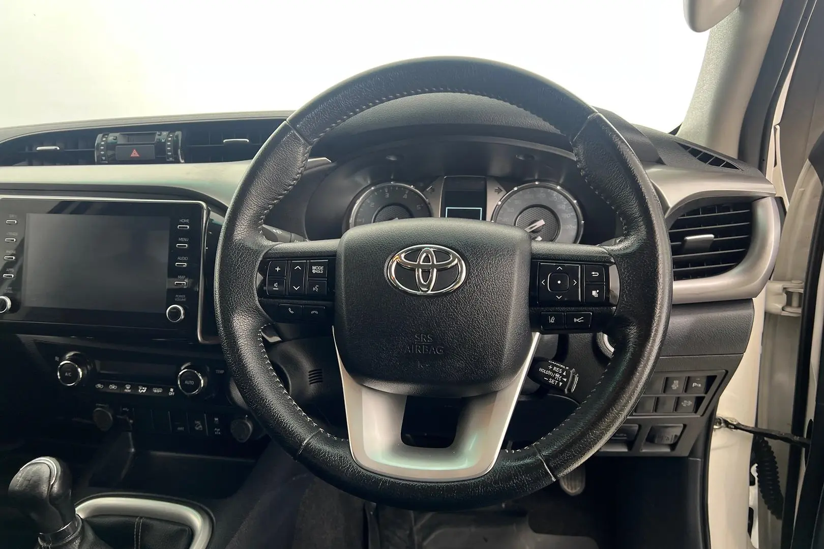 2020 Toyota Hilux Gallery Image 15