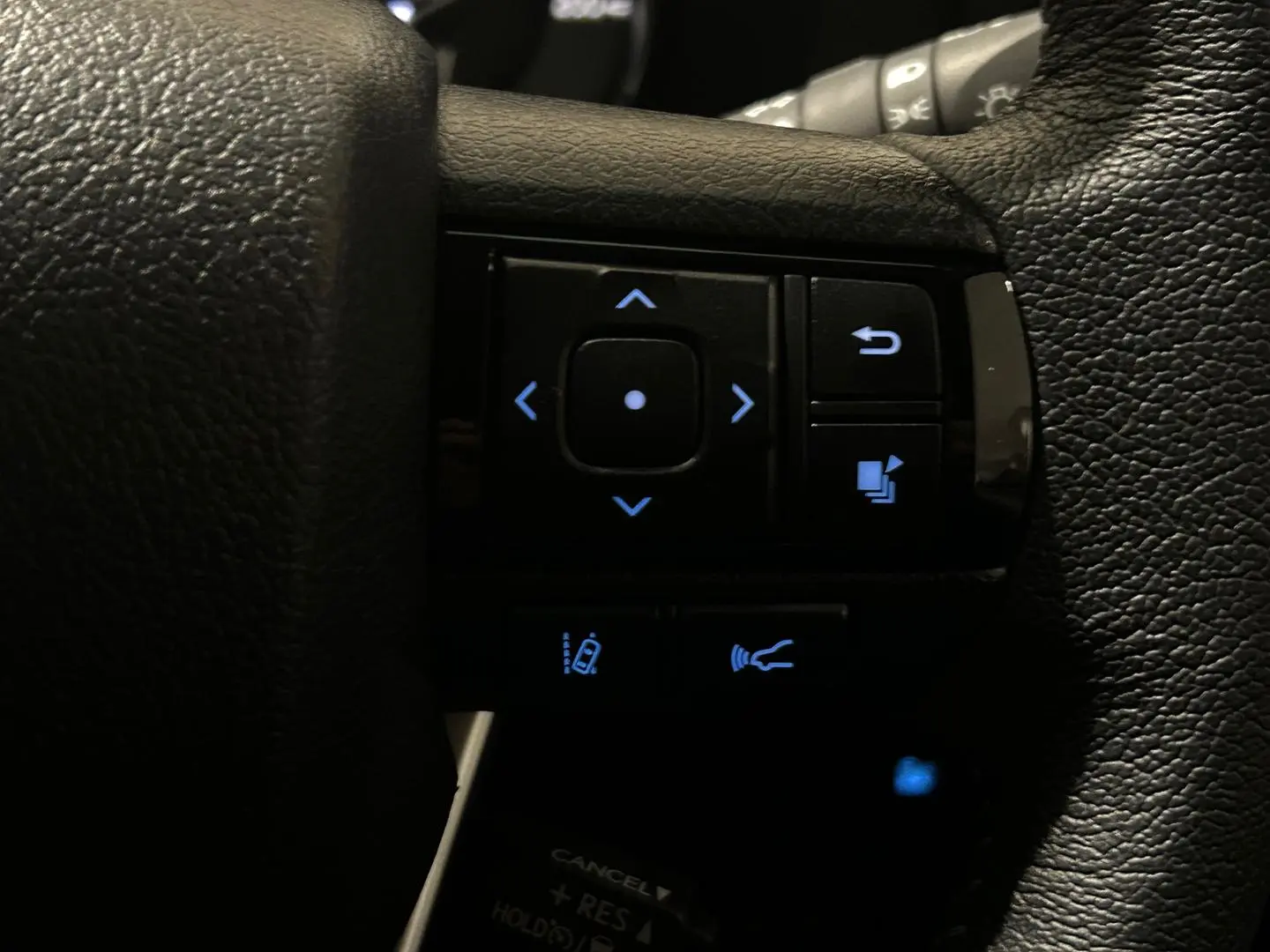 2024 Toyota Hilux Gallery Image 27