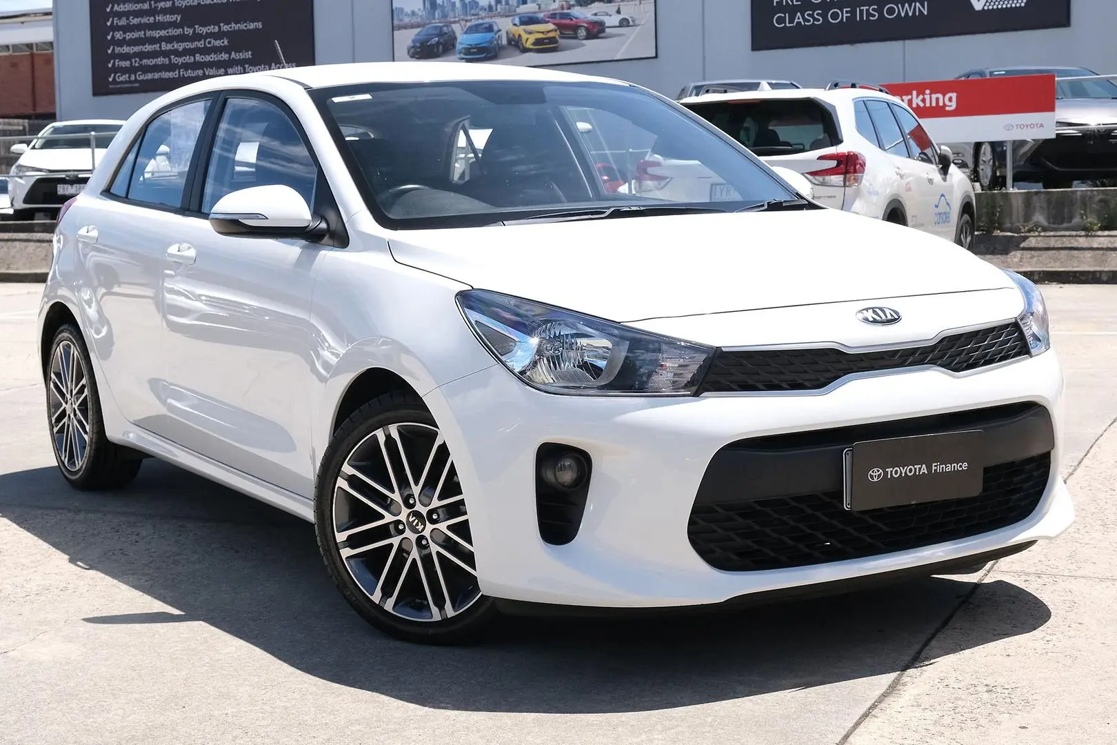 2019 Kia Rio Gallery Image 1