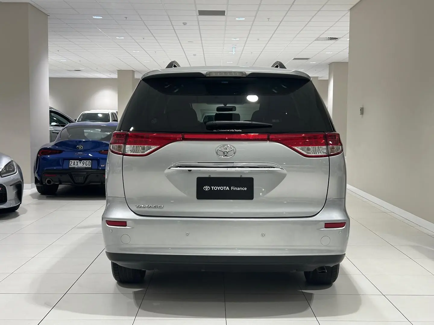 2019 Toyota Tarago Gallery Image 9