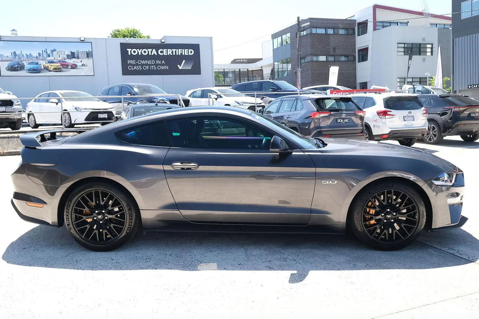 2018 Ford Mustang Gallery Image 5