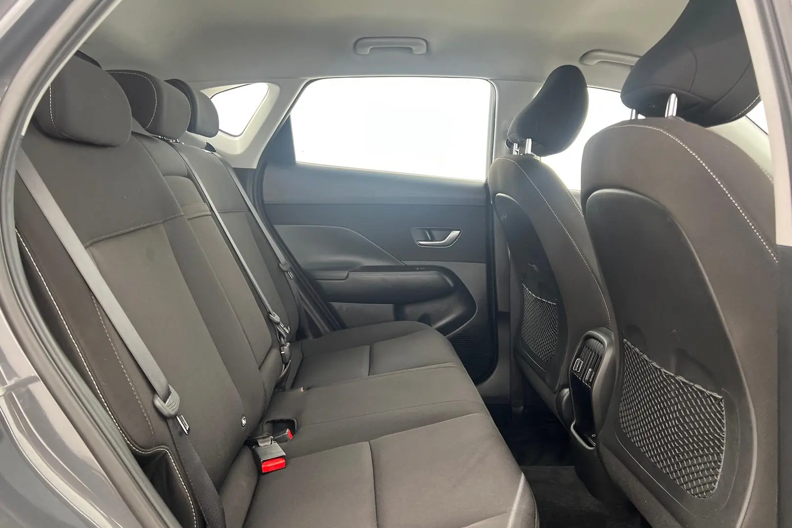 2024 Hyundai Kona Gallery Image 18