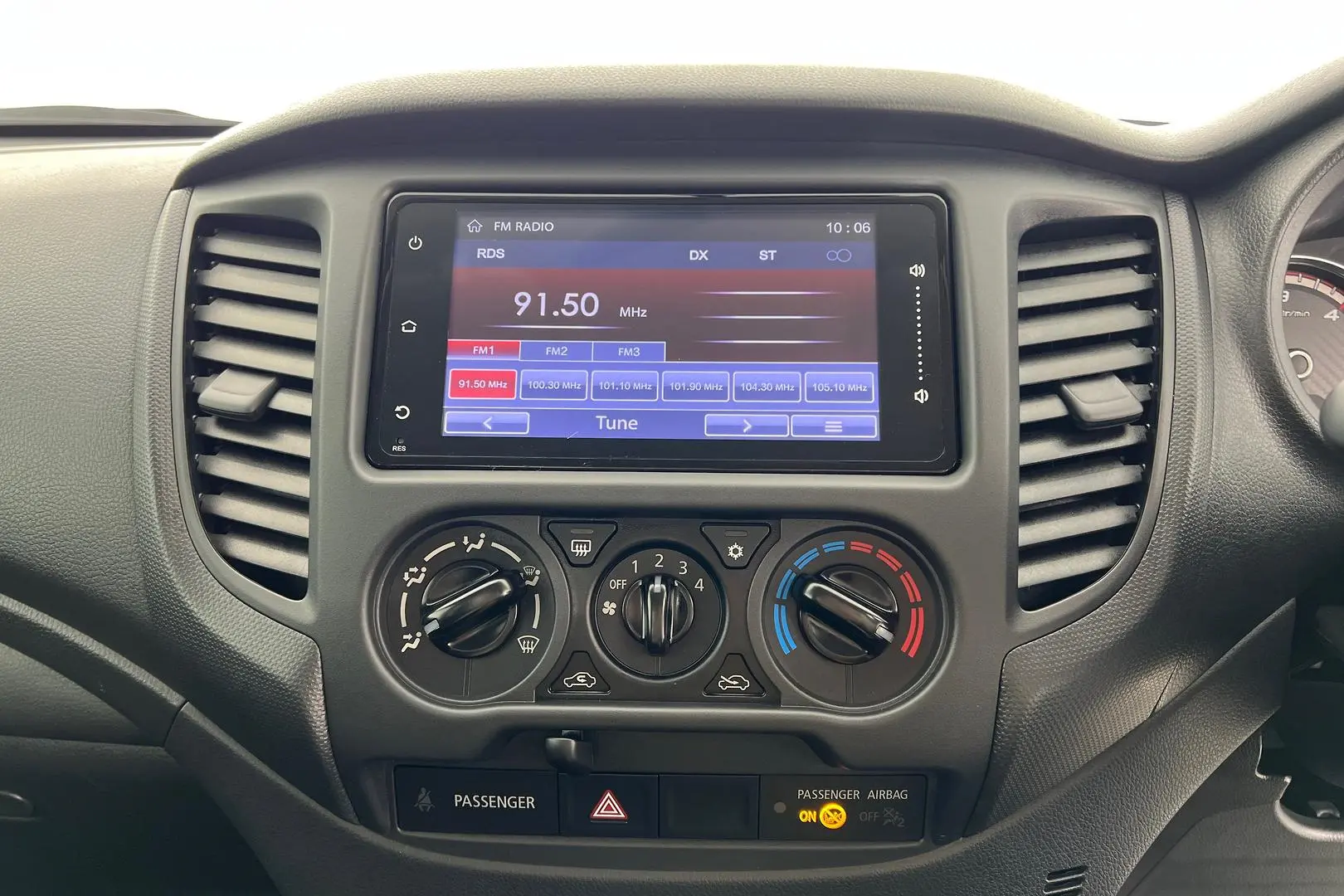 2023 Mitsubishi Triton Gallery Image 20