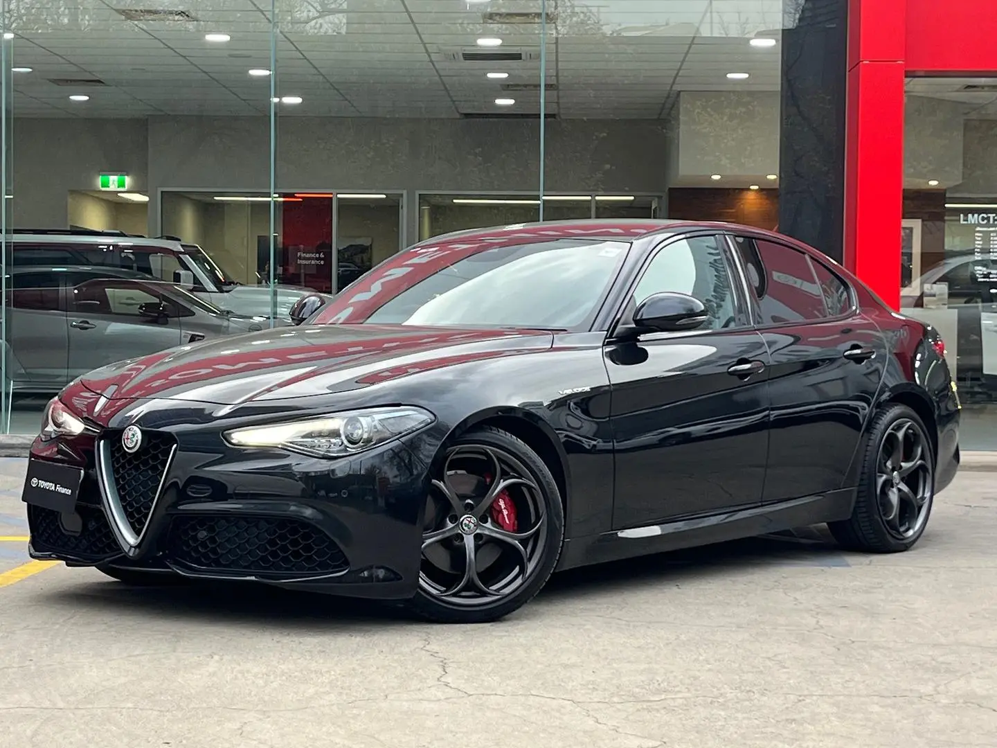2019 Alfa Romeo Giulia Gallery Image 4