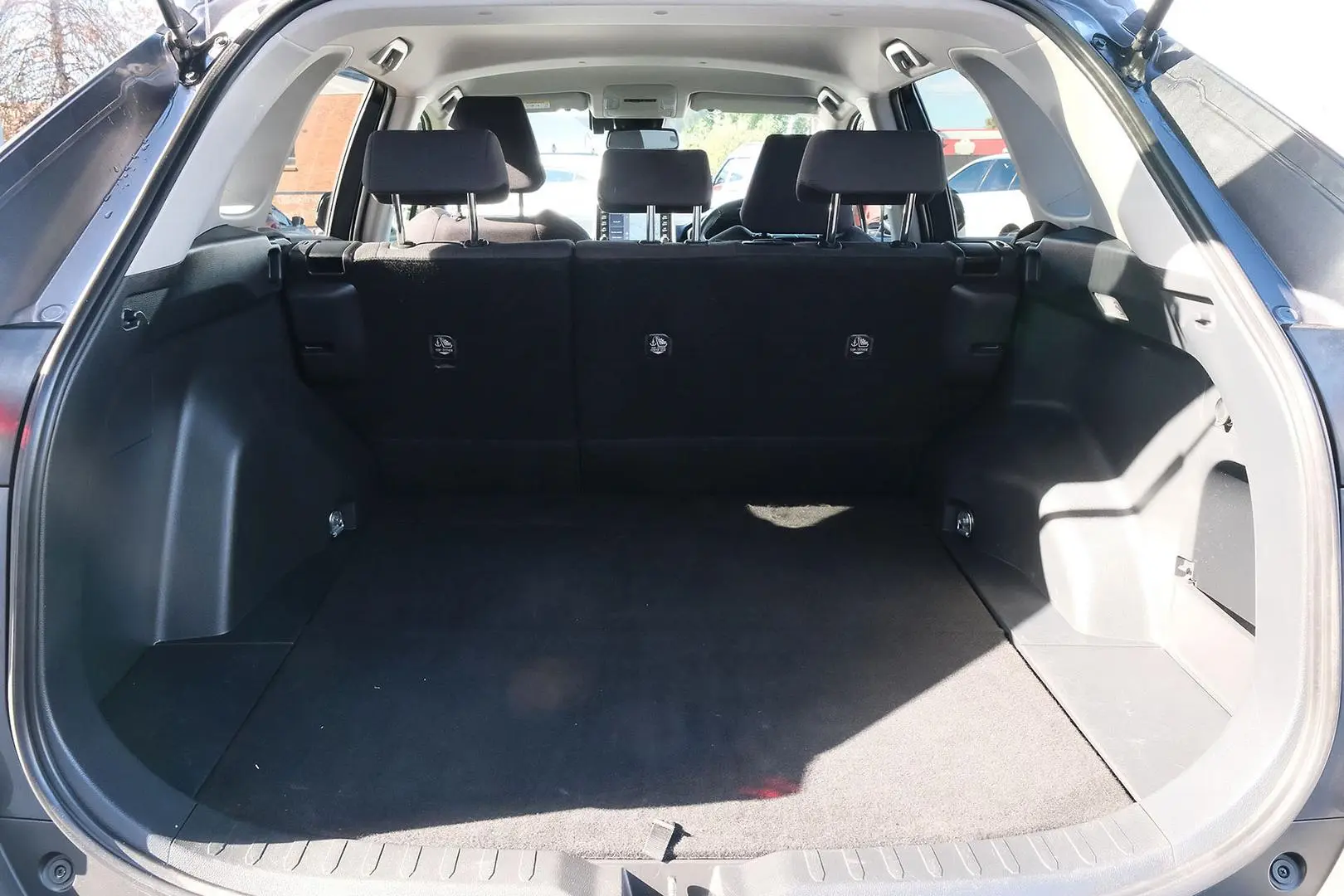2020 Toyota RAV4 Gallery Image 10
