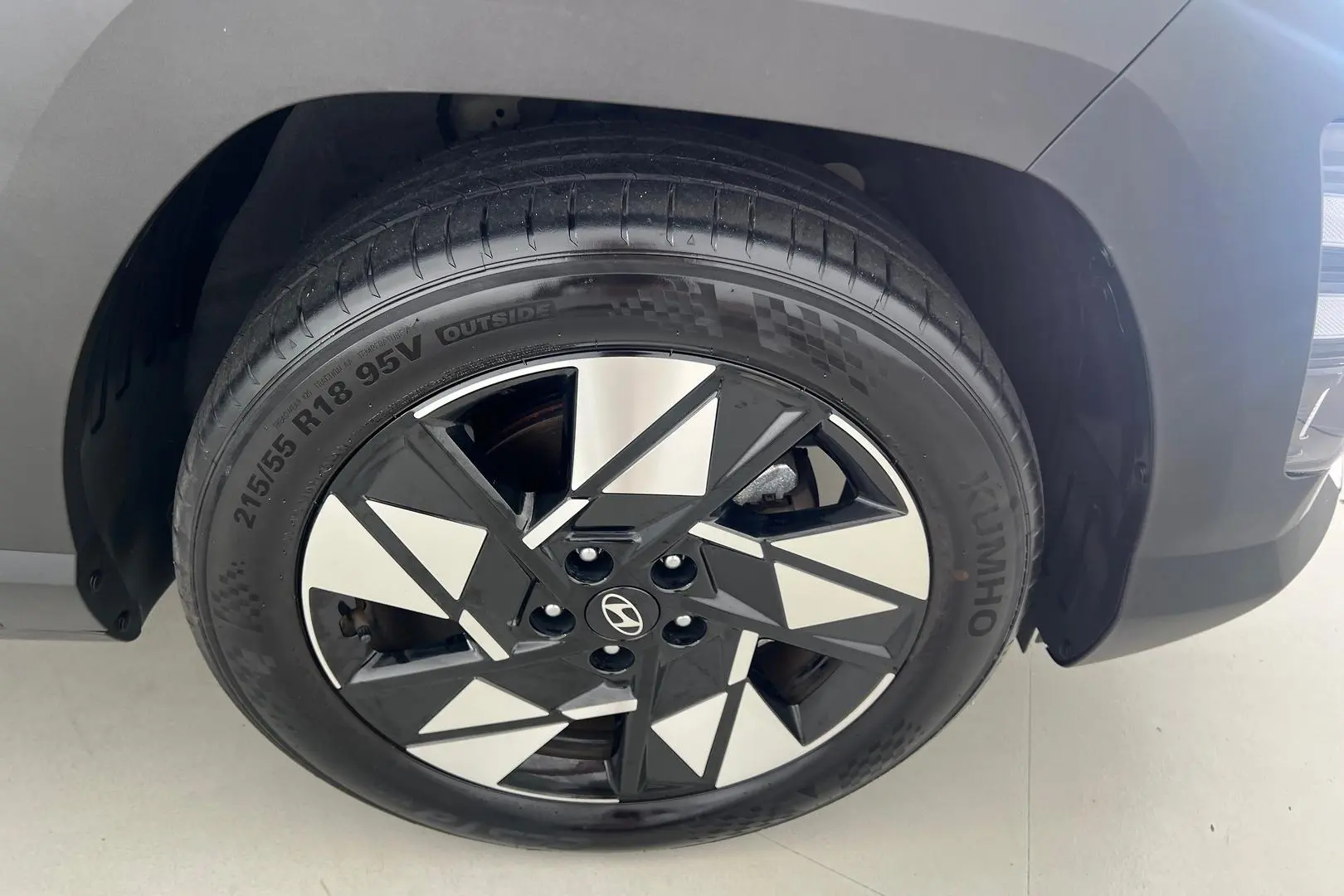 2024 Hyundai Kona Gallery Image 22