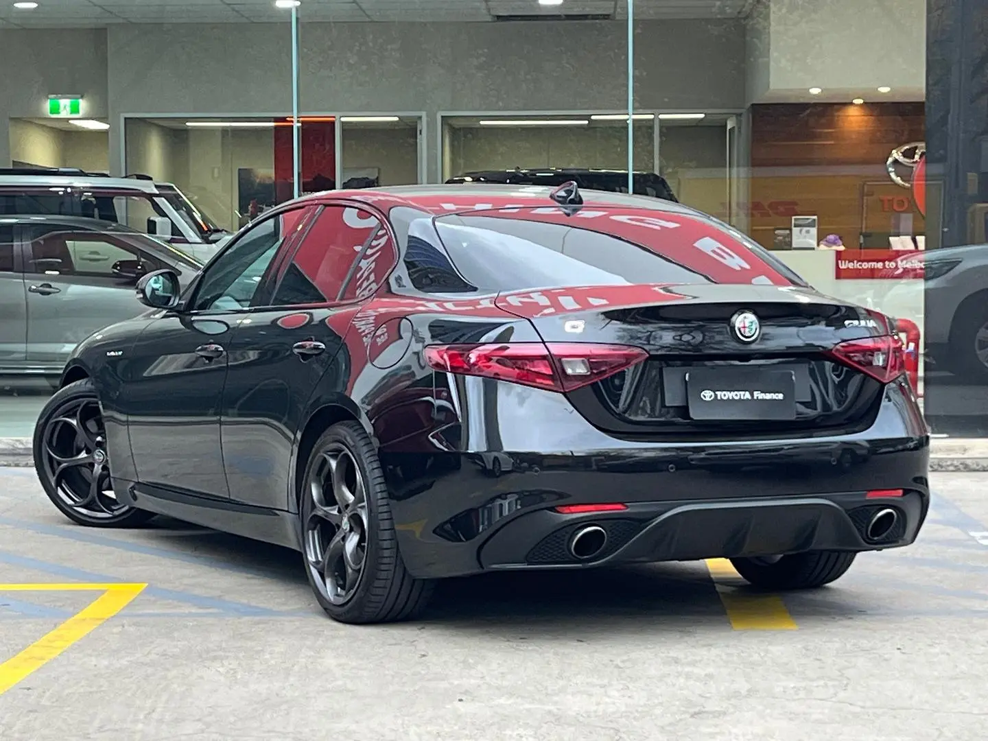 2019 Alfa Romeo Giulia Gallery Image 8