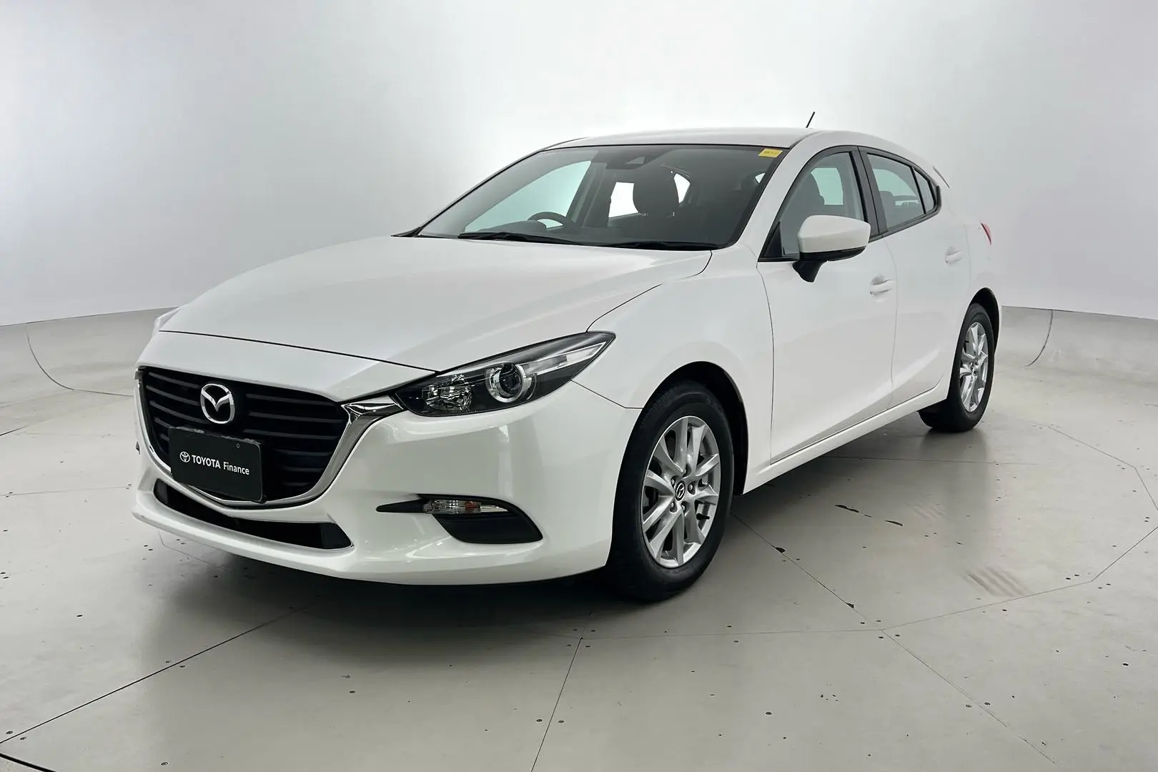 2018 Mazda 3 Gallery Image 9