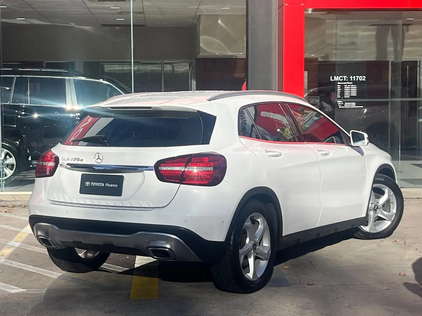 2018 Mercedes-Benz GLA-Class Gallery Image 4