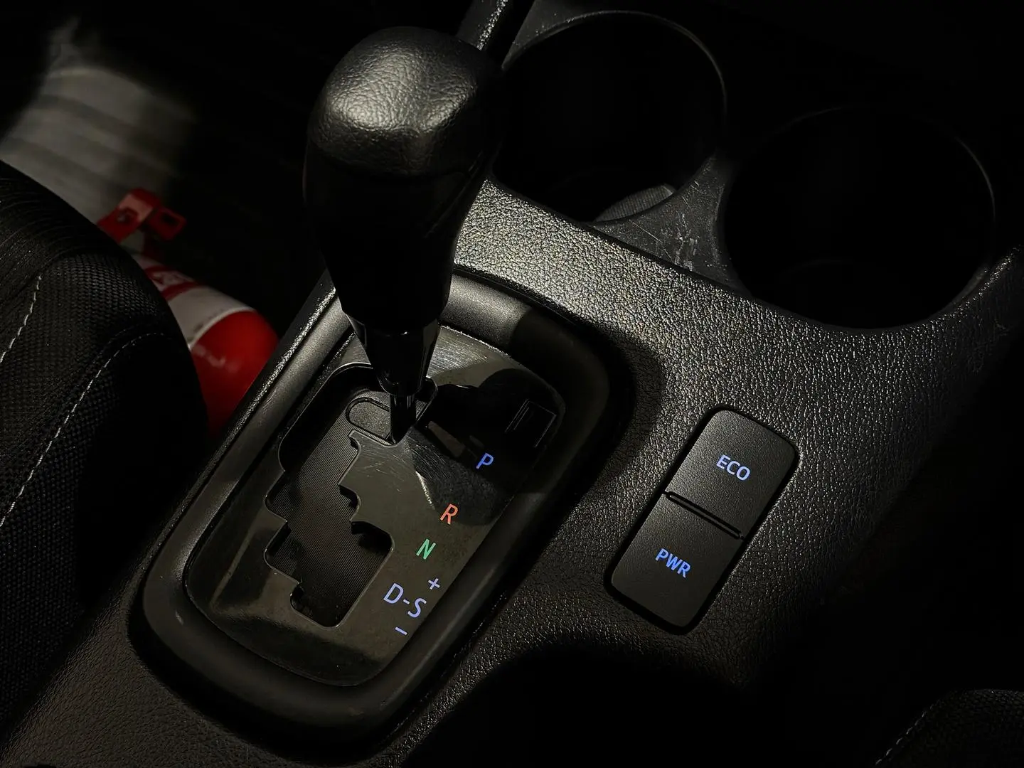 2022 Toyota Hilux Gallery Image 23