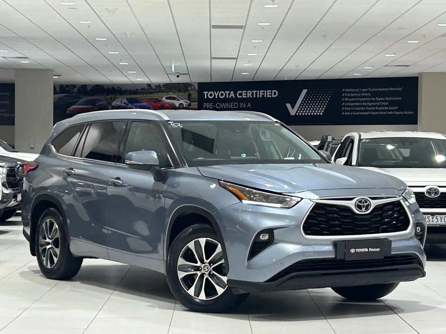 2021 Toyota Kluger Gallery Image 1