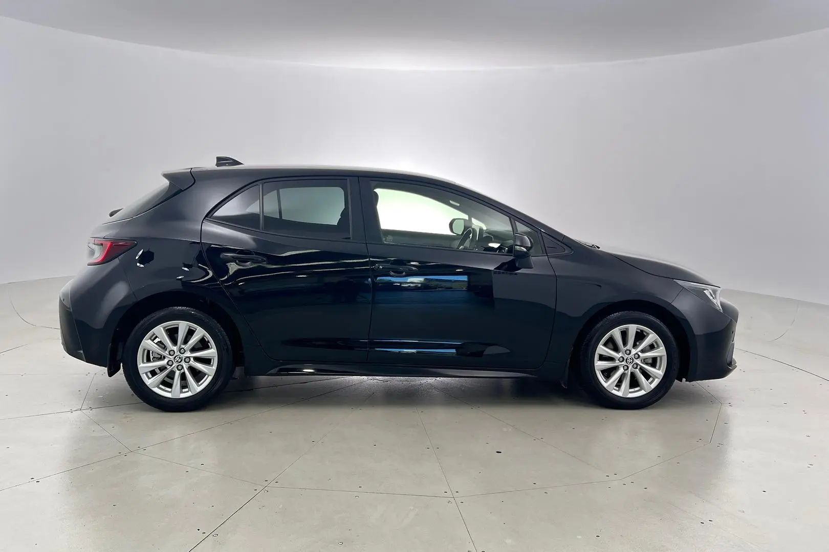 2024 Toyota Corolla Gallery Image 3