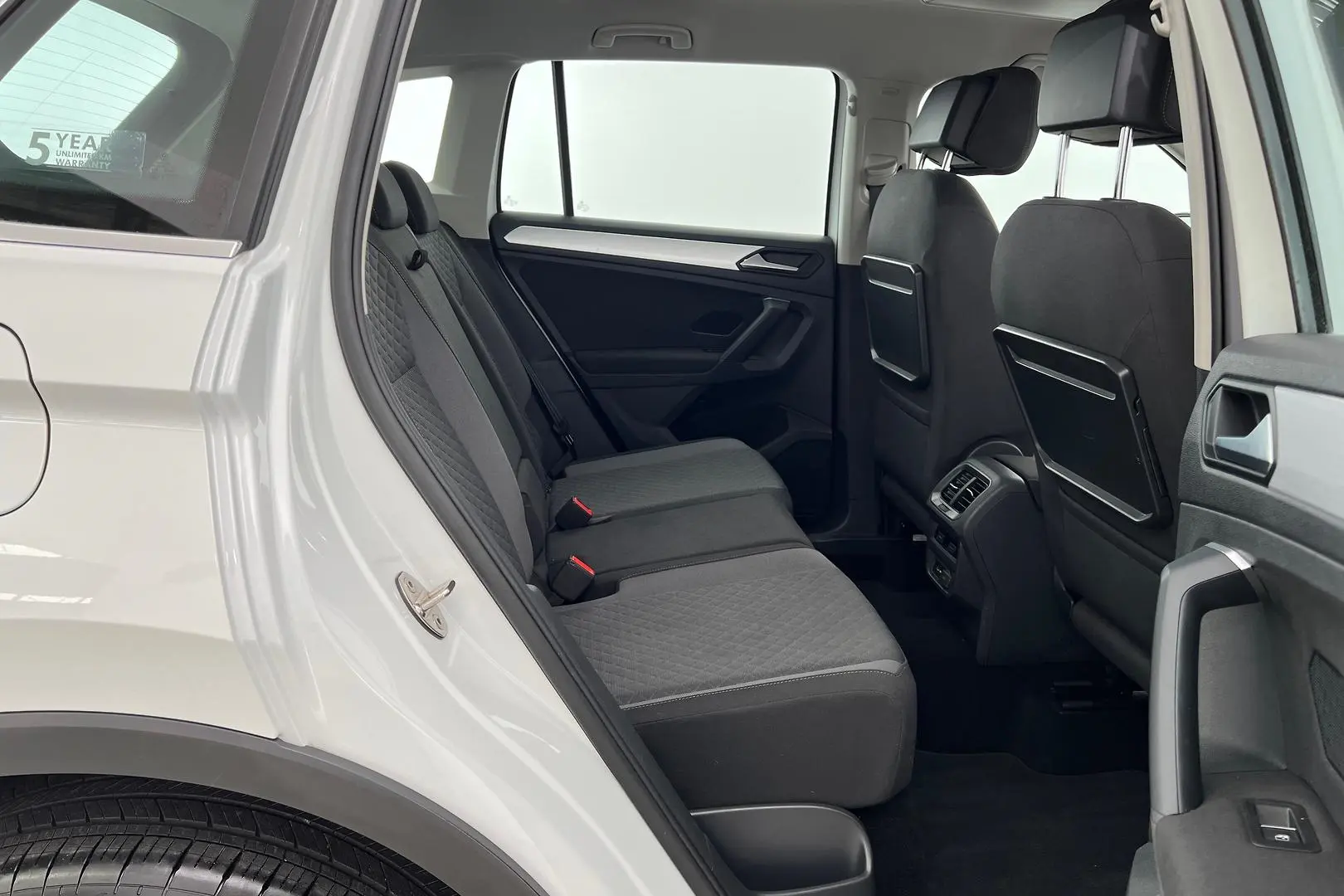 2019 Volkswagen Tiguan Gallery Image 14