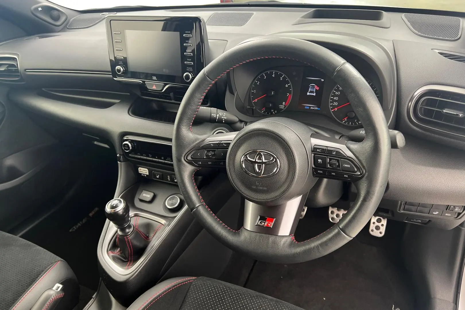 2021 Toyota Yaris Gallery Image 23