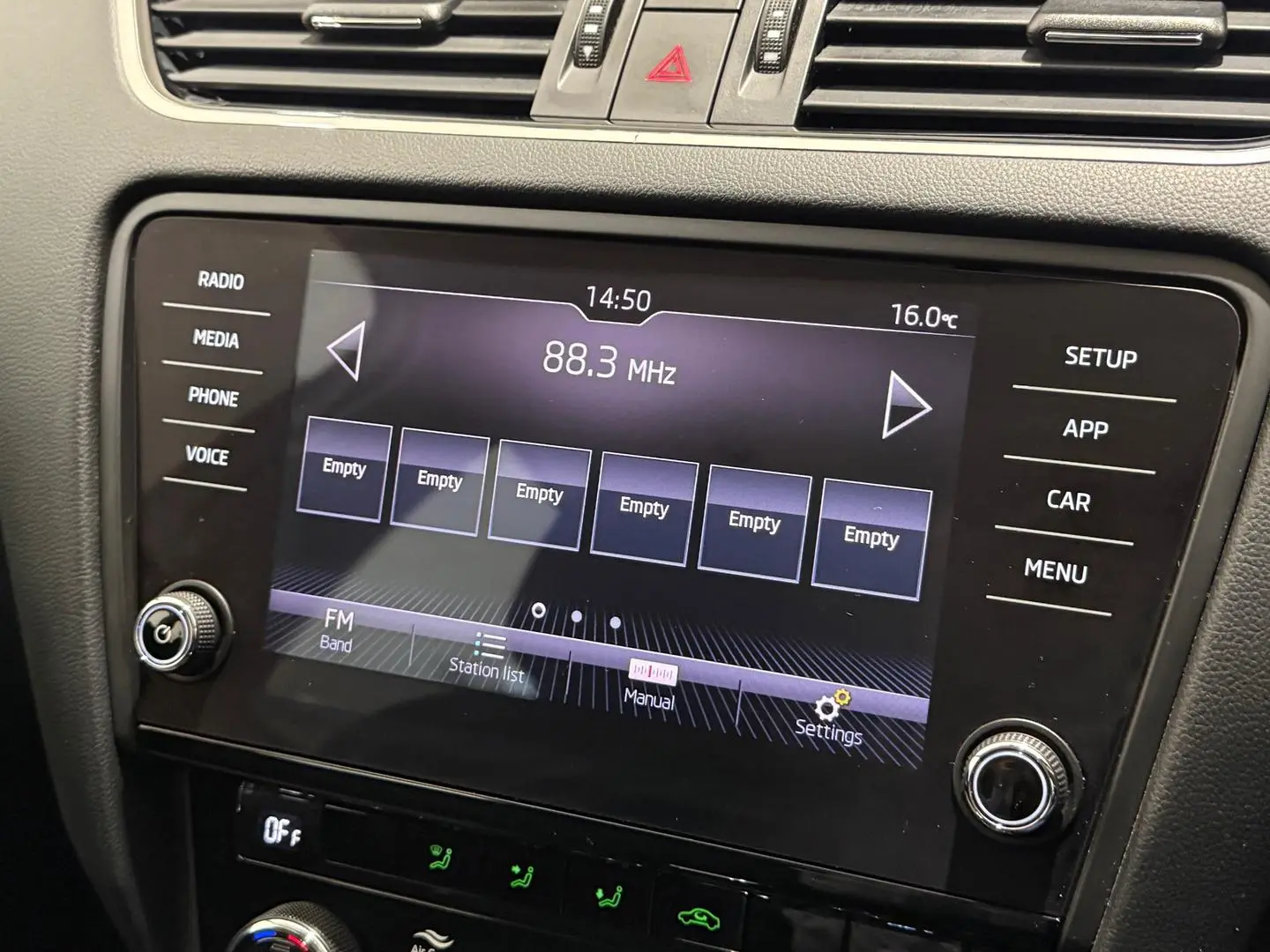 2020 SKODA Octavia Gallery Image 17