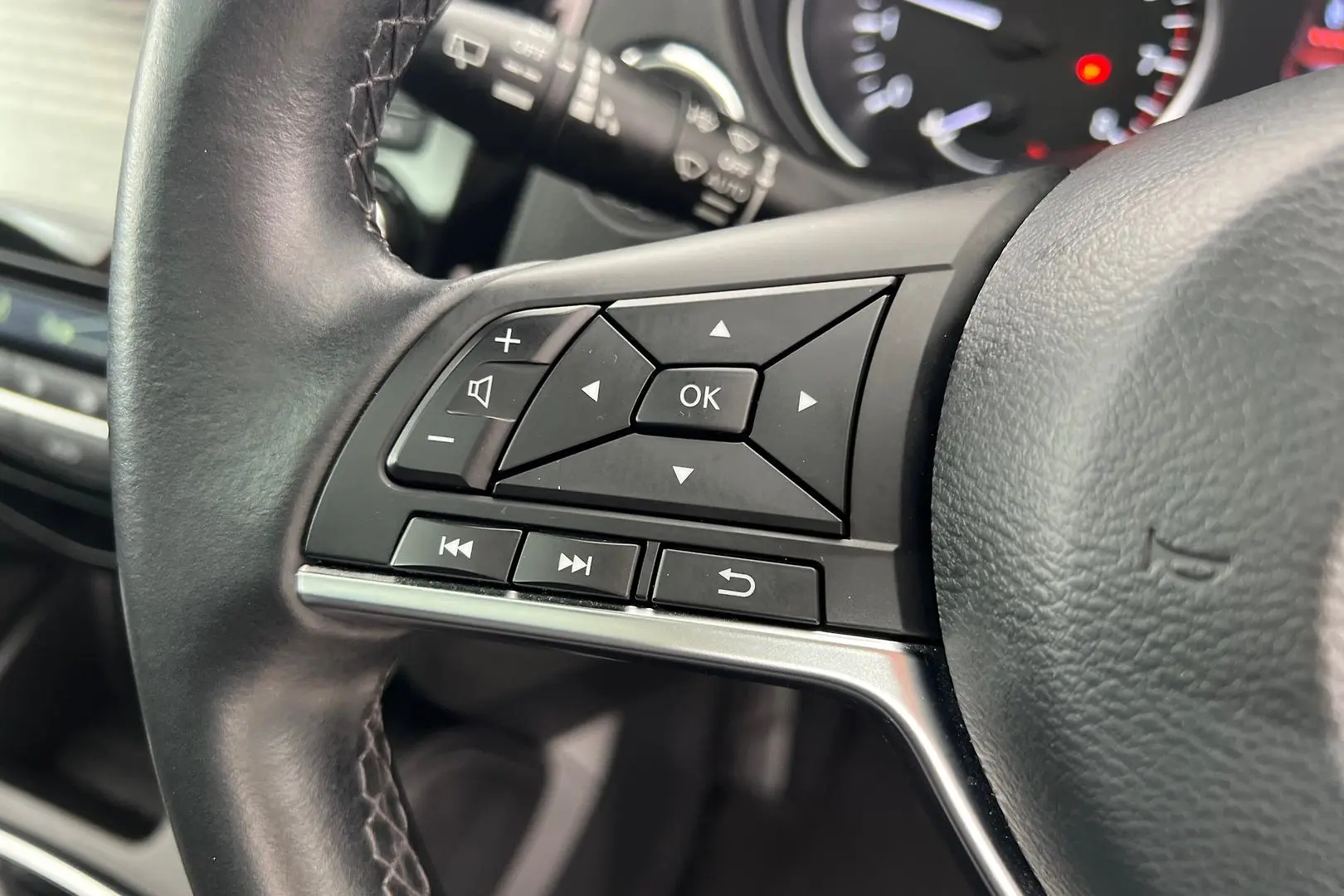 2020 Nissan QASHQAI Gallery Image 19